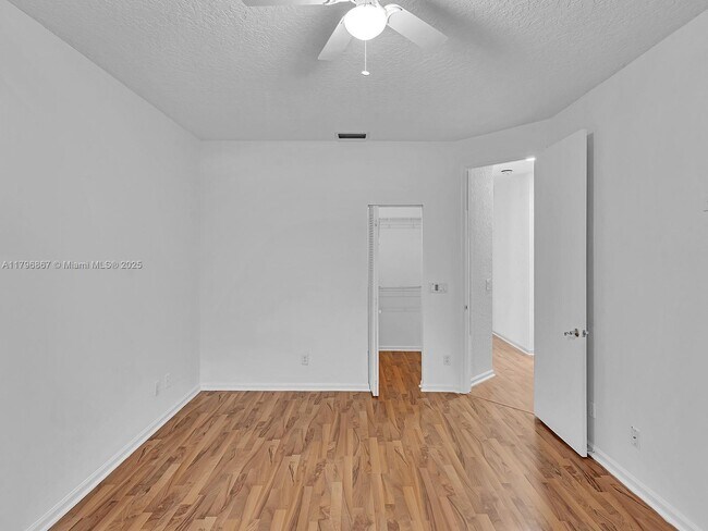 Building Photo - 3420 Washington Ln