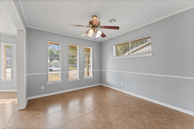 Building Photo - 954 Chamboard Ln