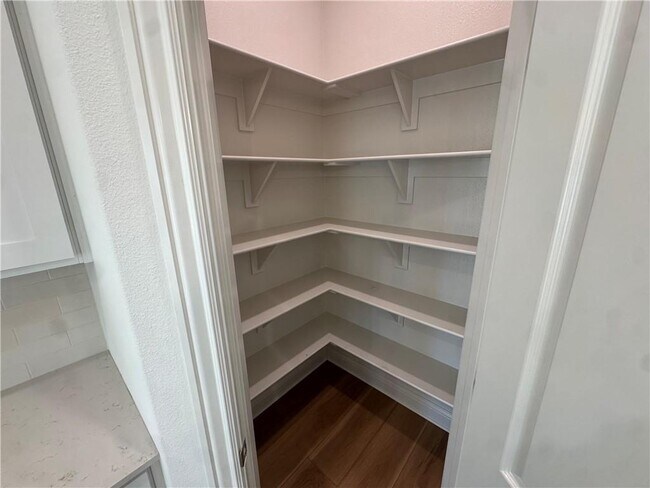 Building Photo - 3004 S 14th St