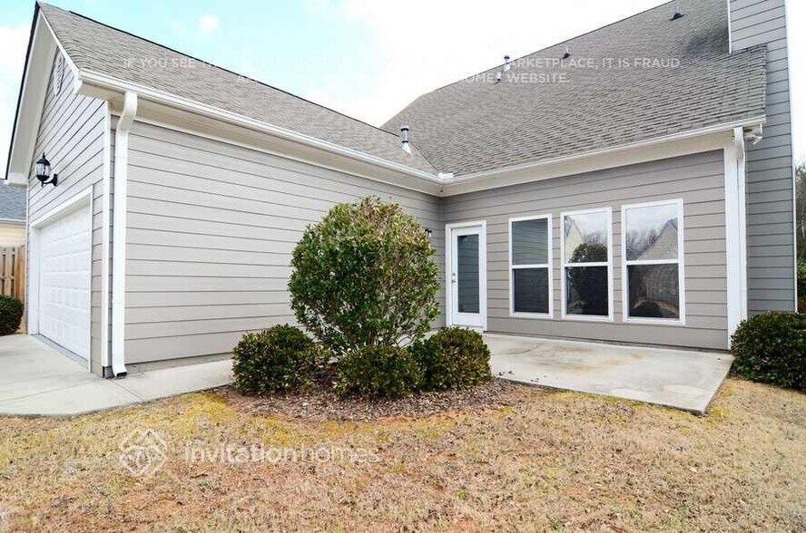 Building Photo - 3624 Silver Springs Way SW