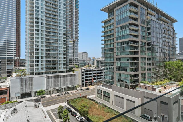 Building Photo - 1155 S Grand Ave