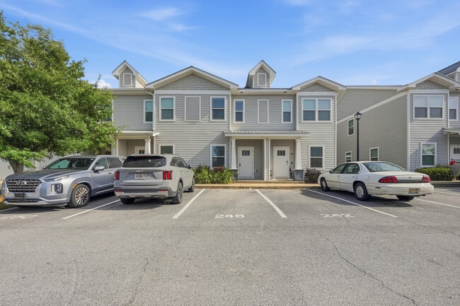 Building Photo - 246 N Sand Palm Rd