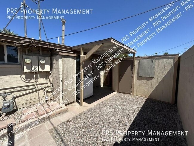 Building Photo - 761 N Delaware St