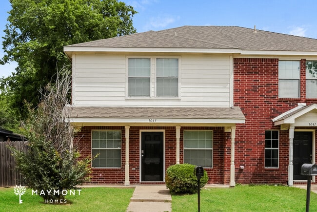 Building Photo - 1043 Cheddar Ct