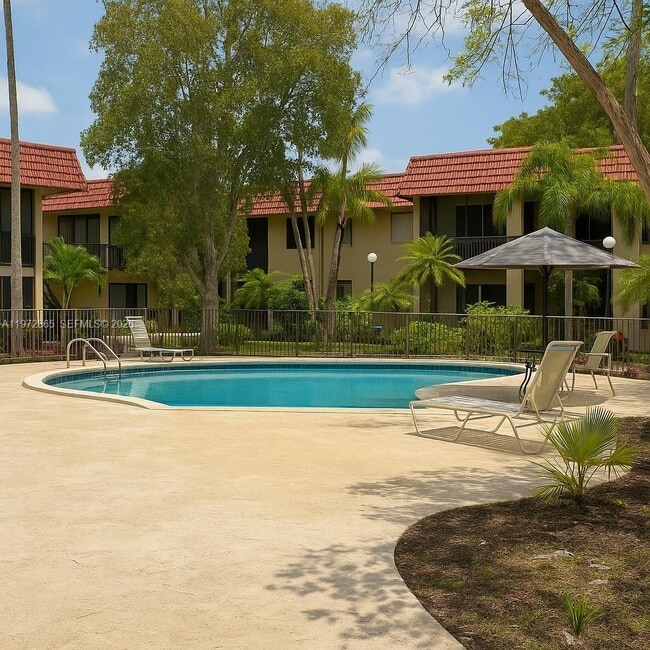 Building Photo - 800 NE 199th St