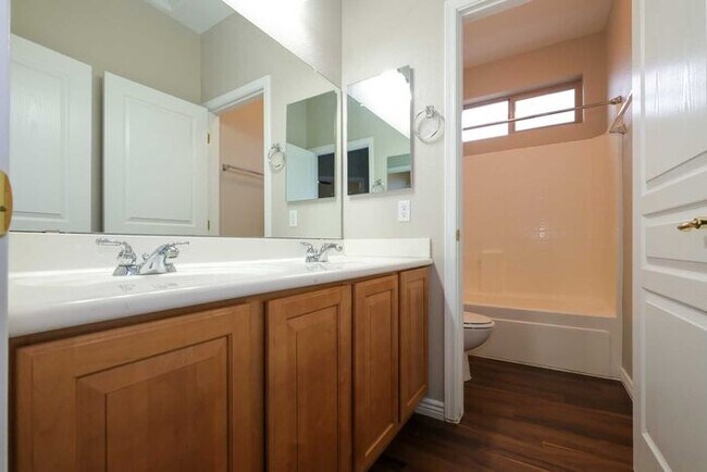 Building Photo - Move-In Ready Home in Highly Desirable Lagos Vistoso