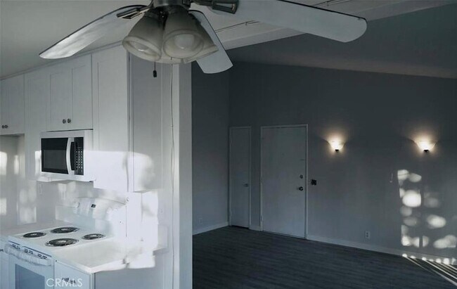 Building Photo - 23232 Orange Ave