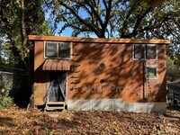 Building Photo - 6519 NW St Helens Rd