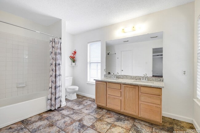 Building Photo - 10211 Windstone Creek