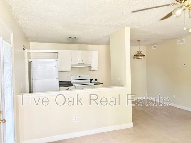 Building Photo - 4160 Thalia Station Cir