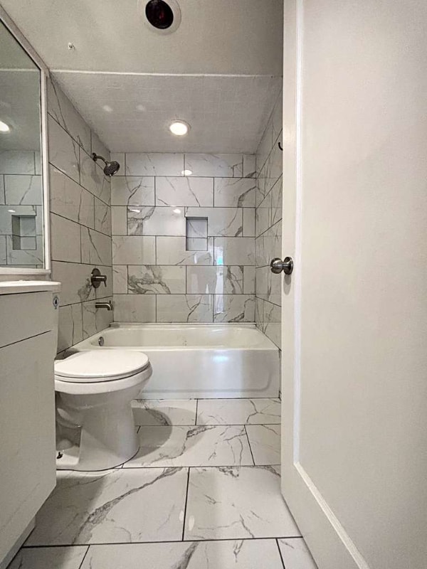 Building Photo - 741 Jefferson Rd