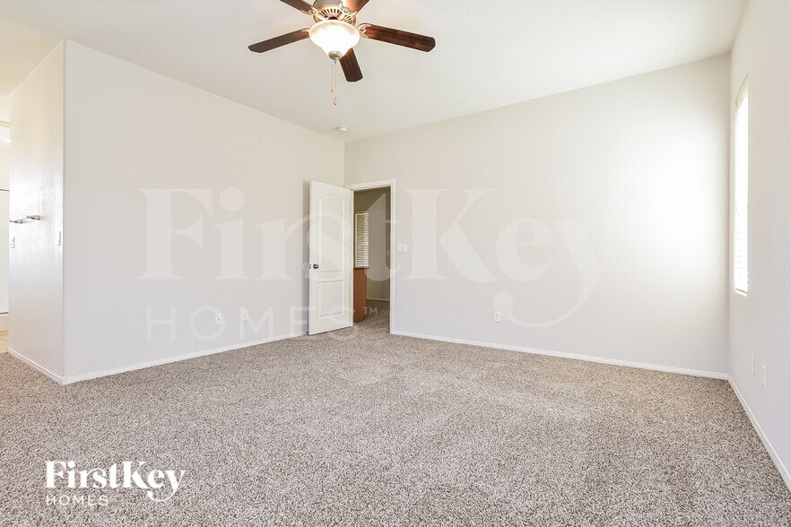 Building Photo - 9328 Euphoria Rose Ave