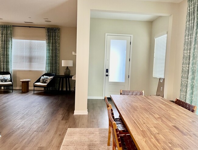 Building Photo - Brand New Custom MODEL 3 Bedroom 2.5 bath ...