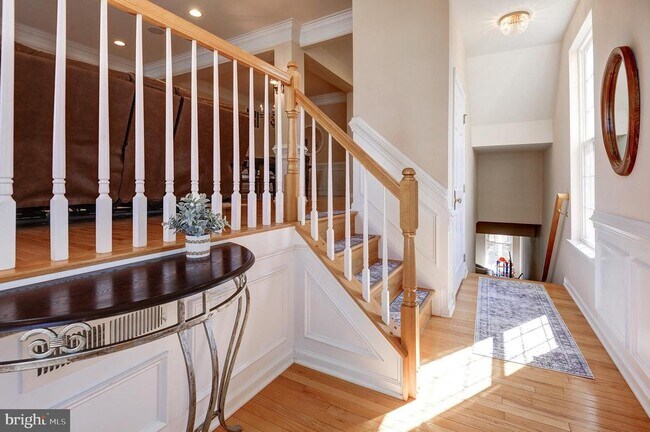 Building Photo - 43395 Briar Creek Terrace