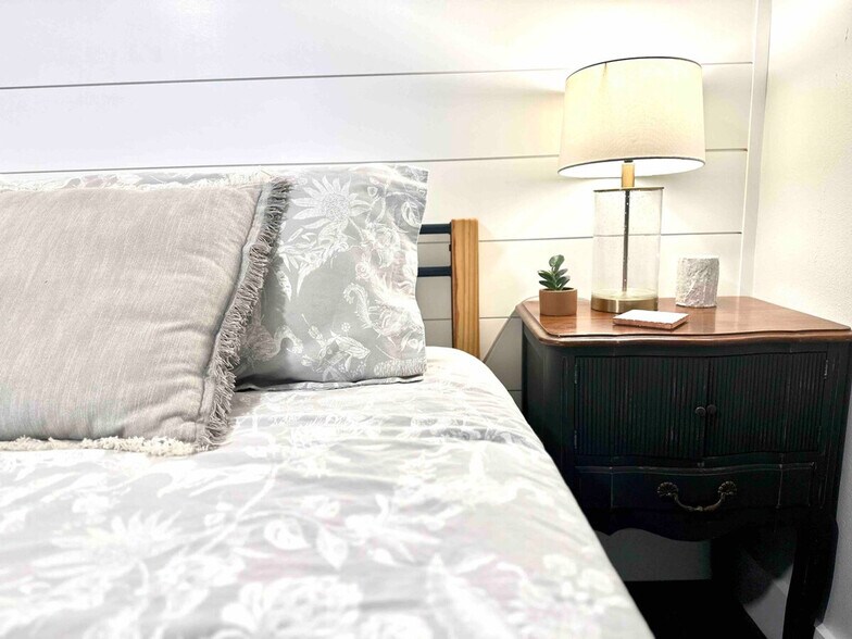 Building Photo - 4000 Gulf Terrace Dr