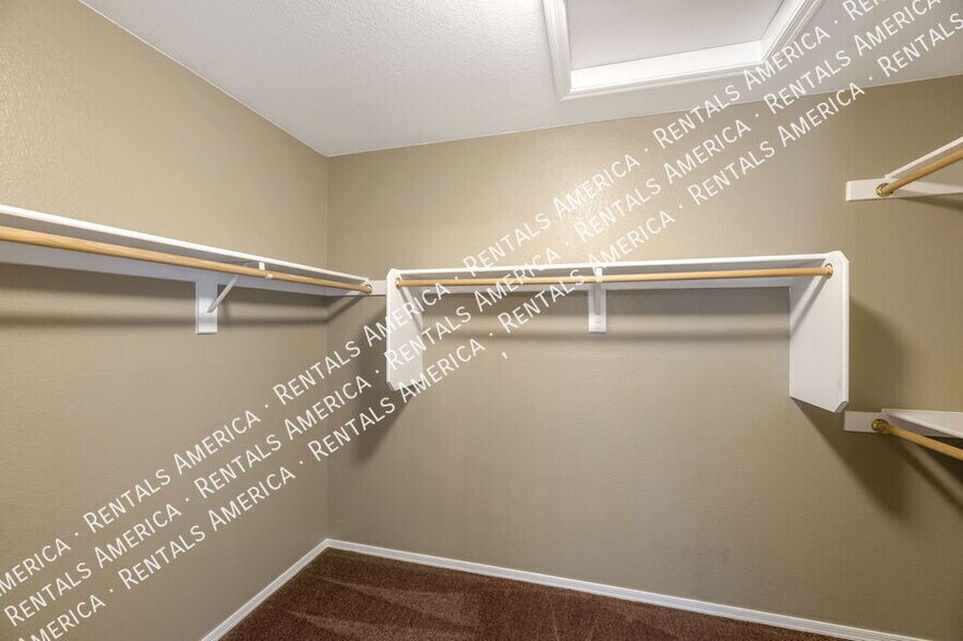 Building Photo - 3859 E Longhorn Dr