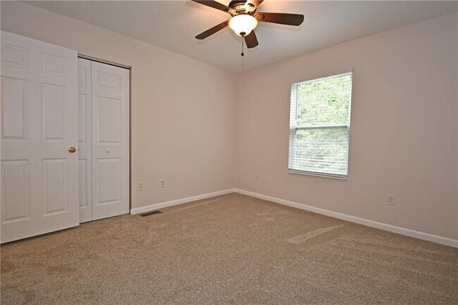 Building Photo - 2291 Flint Dr