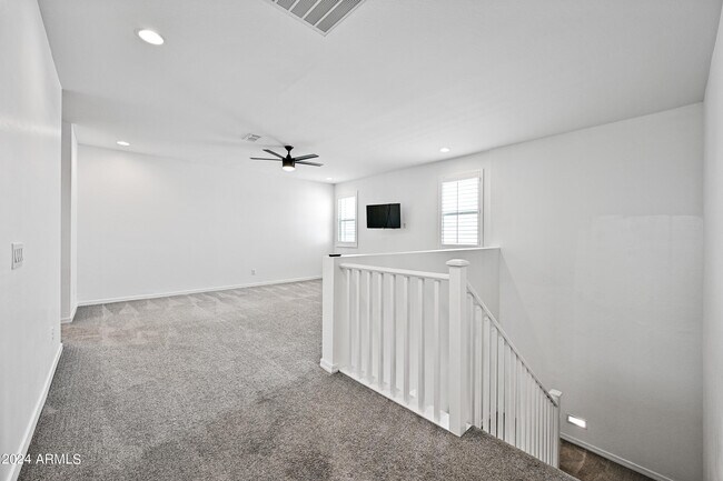 Building Photo - 13360 W Briles Rd