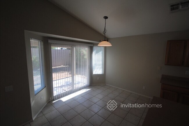 Building Photo - 13045 W Avalon Dr