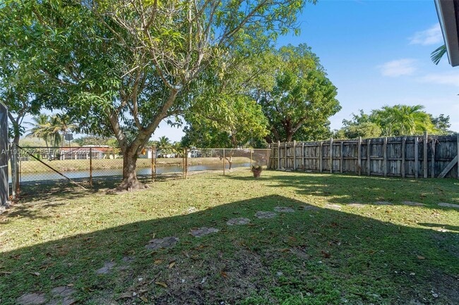 Building Photo - 8281 SW 84th Terrace