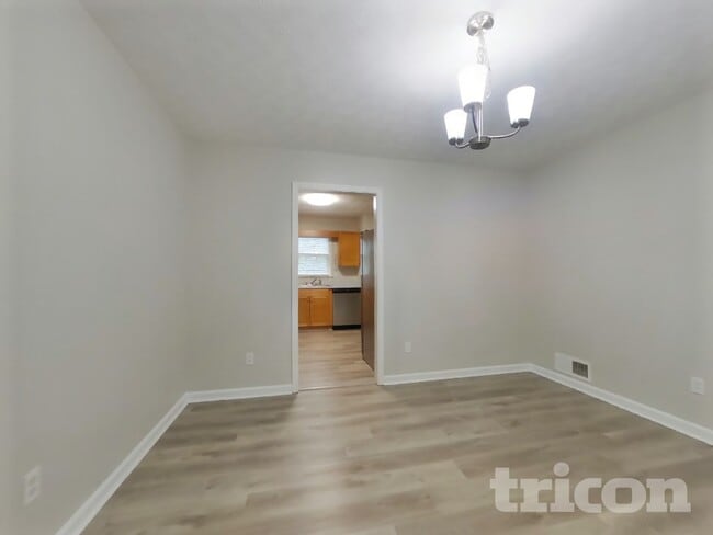 Building Photo - 220 Stevenson Trail