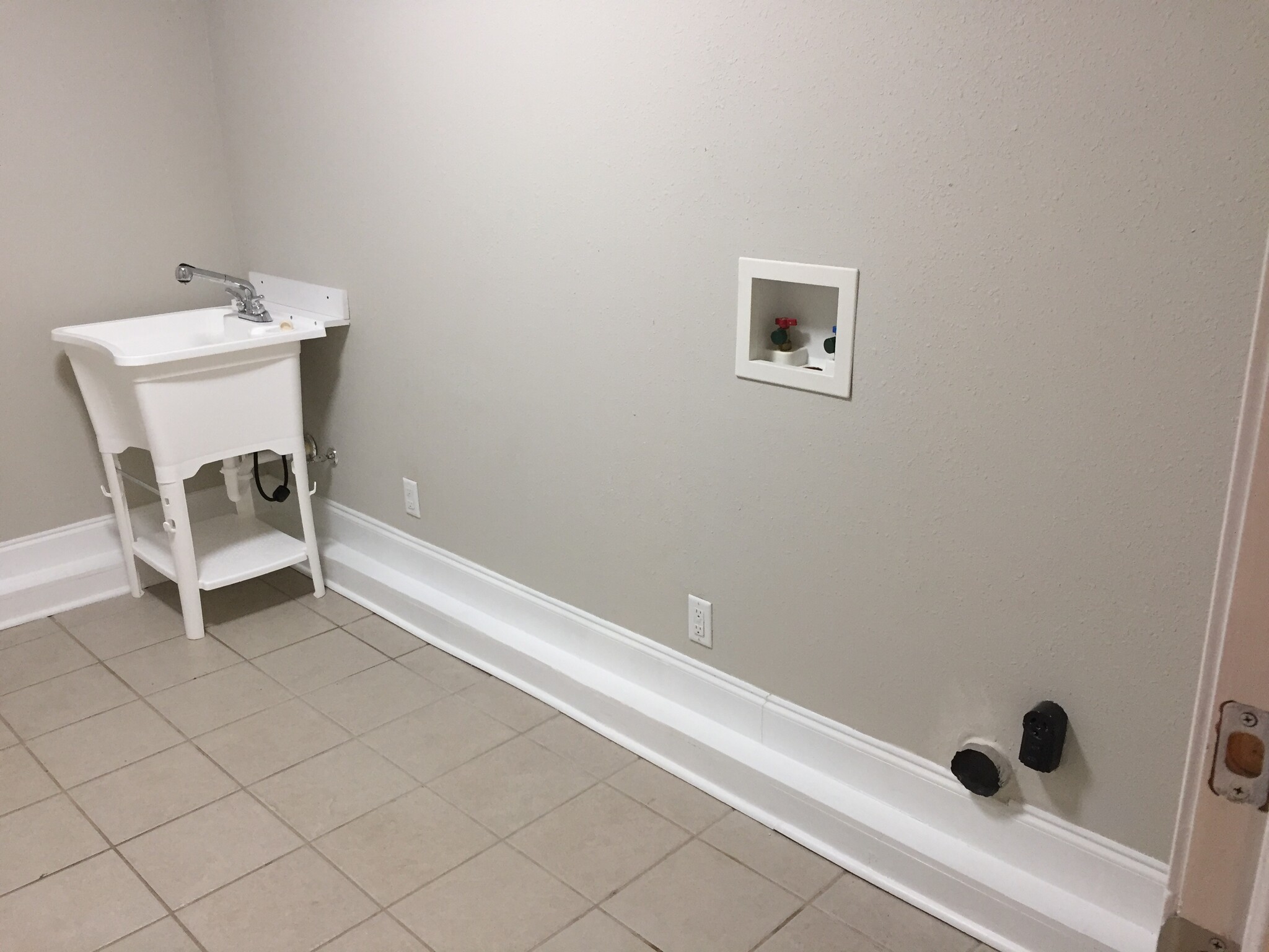Laundry/Utility Room - 204 22nd St