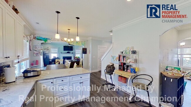 Building Photo - Spacious 3 BD/2.5 BA + Bonus Room | Community Boat Ramp & Dock Access