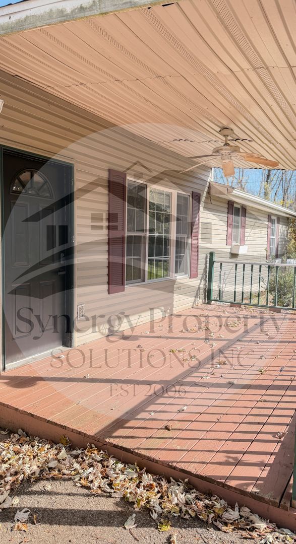 Building Photo - Ranch Home in Madison Close to 71