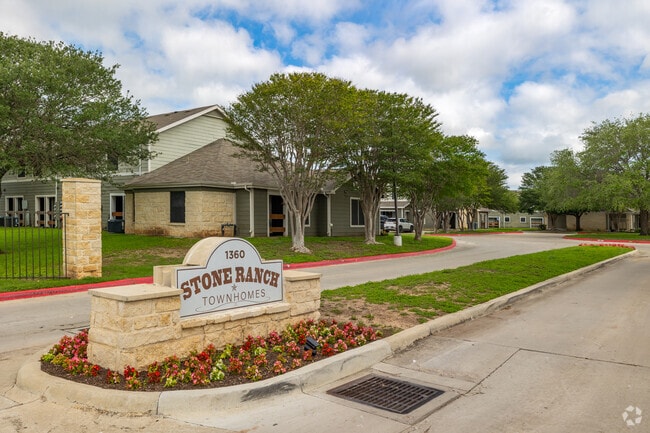 Entrance - Stone Ranch Townhomes