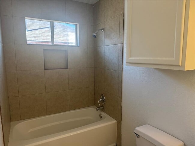 Building Photo - 14045 Maricella Ln