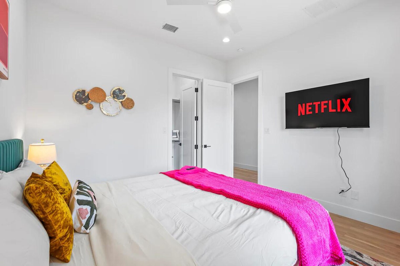 Building Photo - 2801 Cherrywood Ave