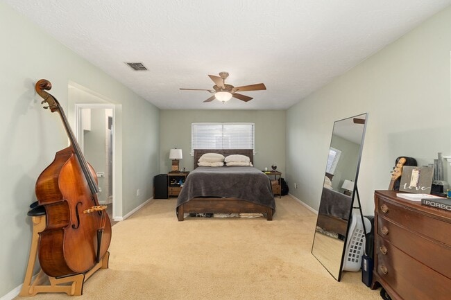 Building Photo - 9262 Friendship Rd