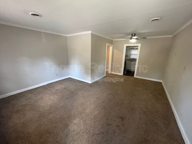 Building Photo - 309 E Battle Ave