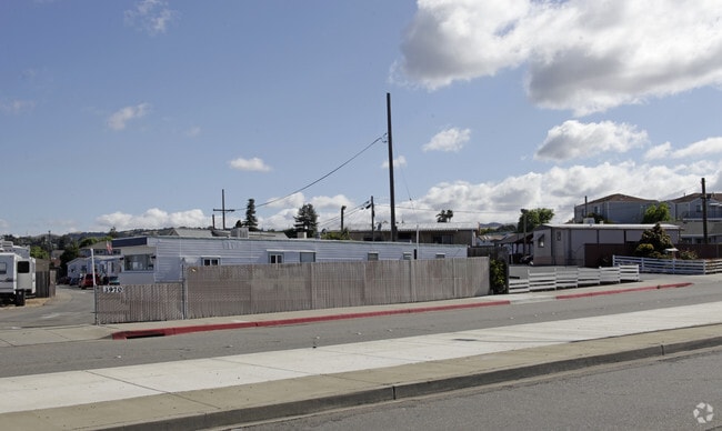 Building Photo - Avalon Mobile Home Park