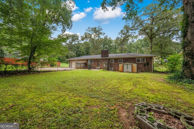 Building Photo - 4839 Lehigh Dr