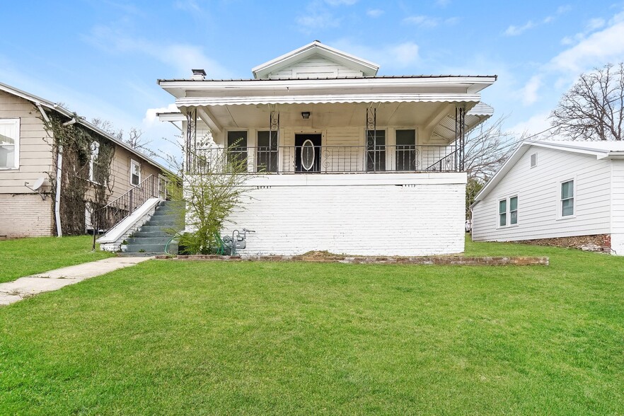 Building Photo - 1804 31st St SW