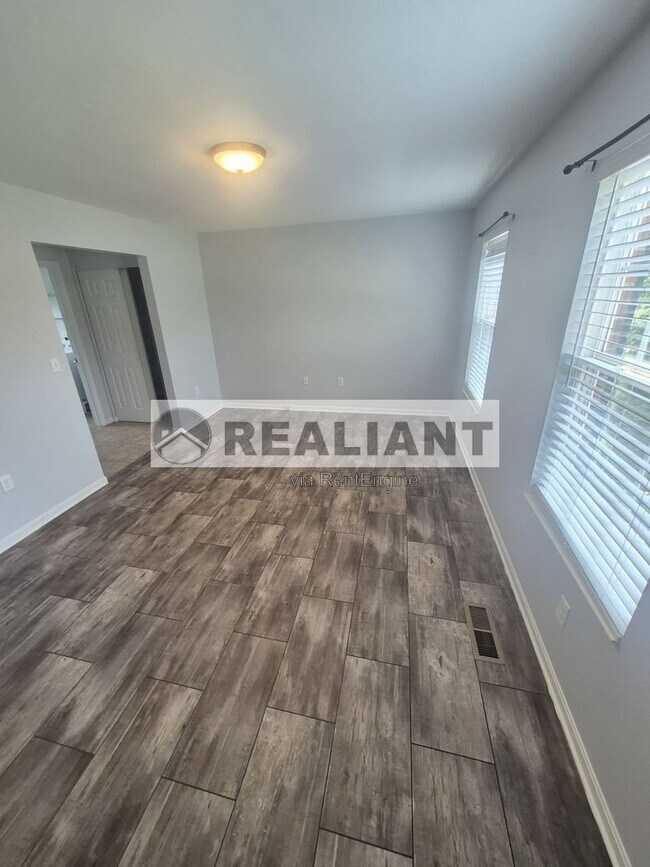 Building Photo - 6338 Remington Cove