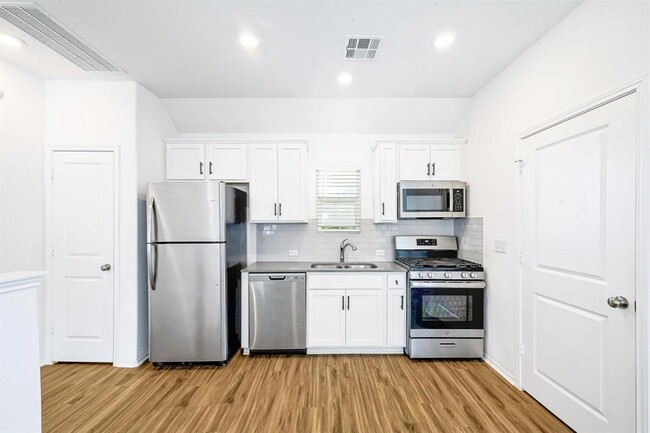 Building Photo - 200 Philomena Dr.