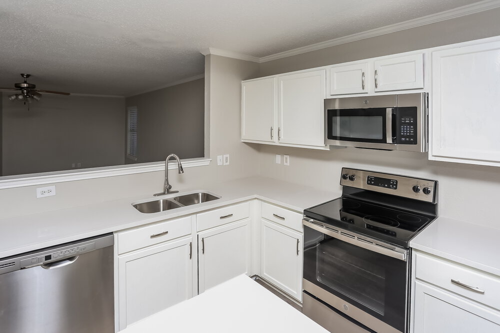 Building Photo - 5301 Royal Burgess Dr