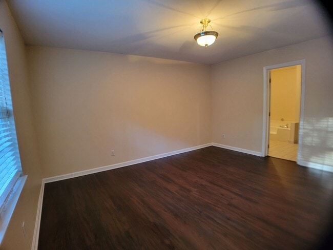 Building Photo - Great 3BD/2BA Durham home with easy access...