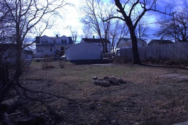 Building Photo - 9430 Echo Ln