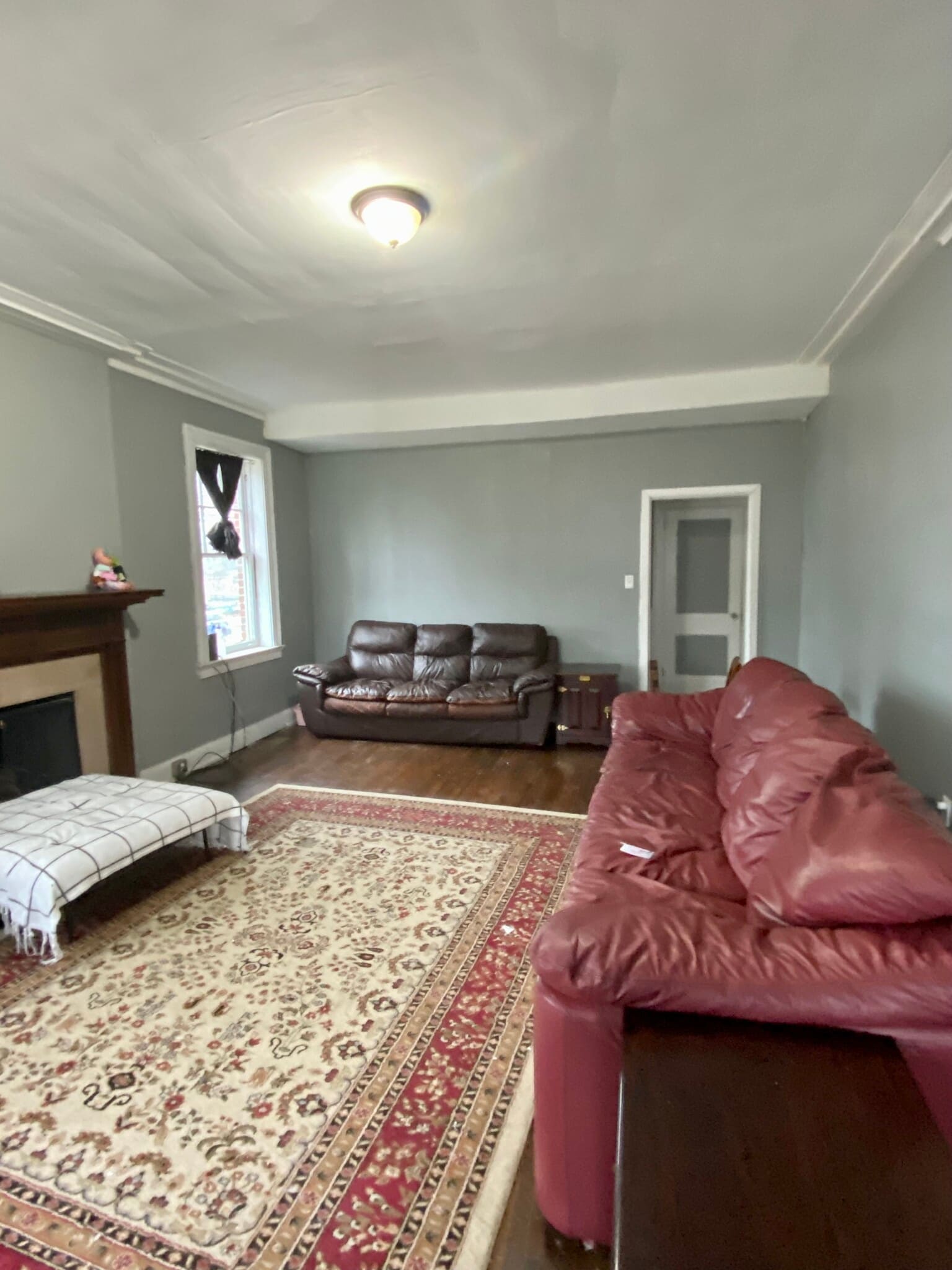 Living Room - 1500 5th Ave