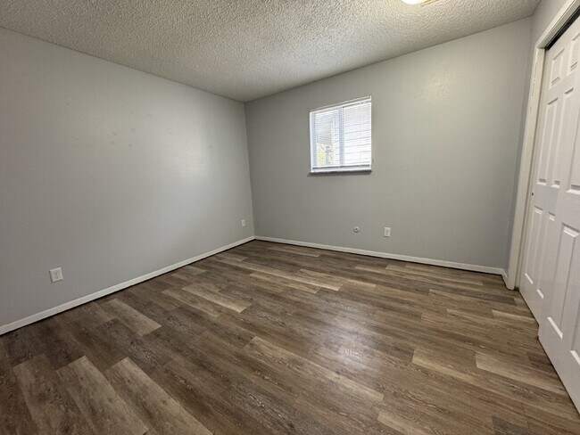 Building Photo - WAIT… THIS 2 BEDROOM APARTMENT HAS A BALCONY?!