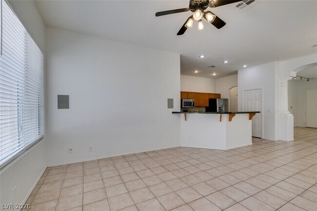 Building Photo - 254 Windsong Echo Dr