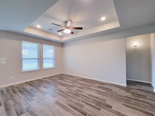 Building Photo - 31419 Horseshoe Meadow Bend Ln