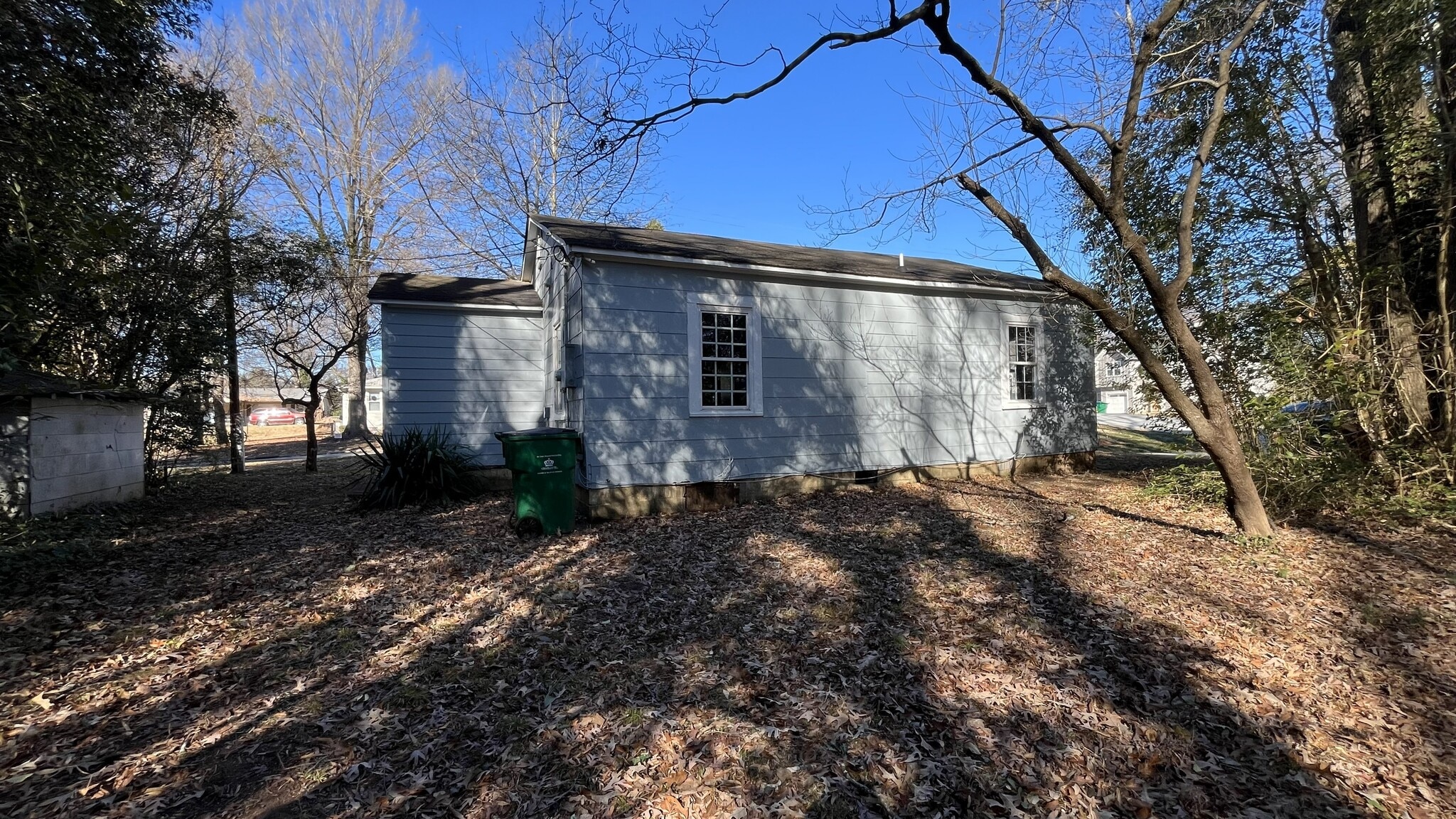 Building Photo - 2621 Dr Carver Rd