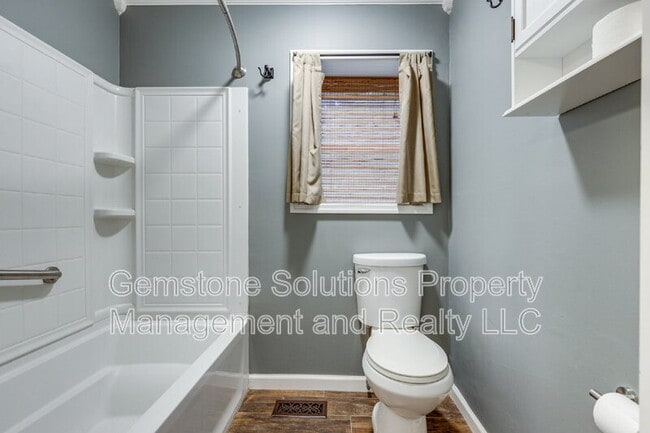Building Photo - 6738 Quiet Ln