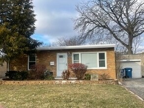 Building Photo - 11610 S Knox Ave