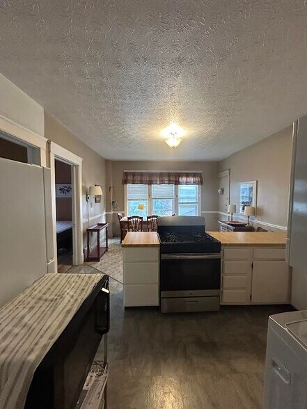 Primary Photo - 2092 Murray Hill Rd