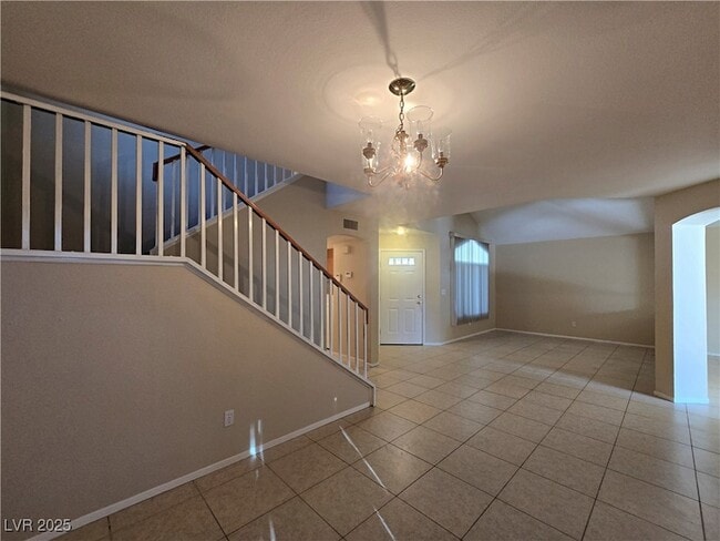 Building Photo - 8120 Sandy Creek Dr